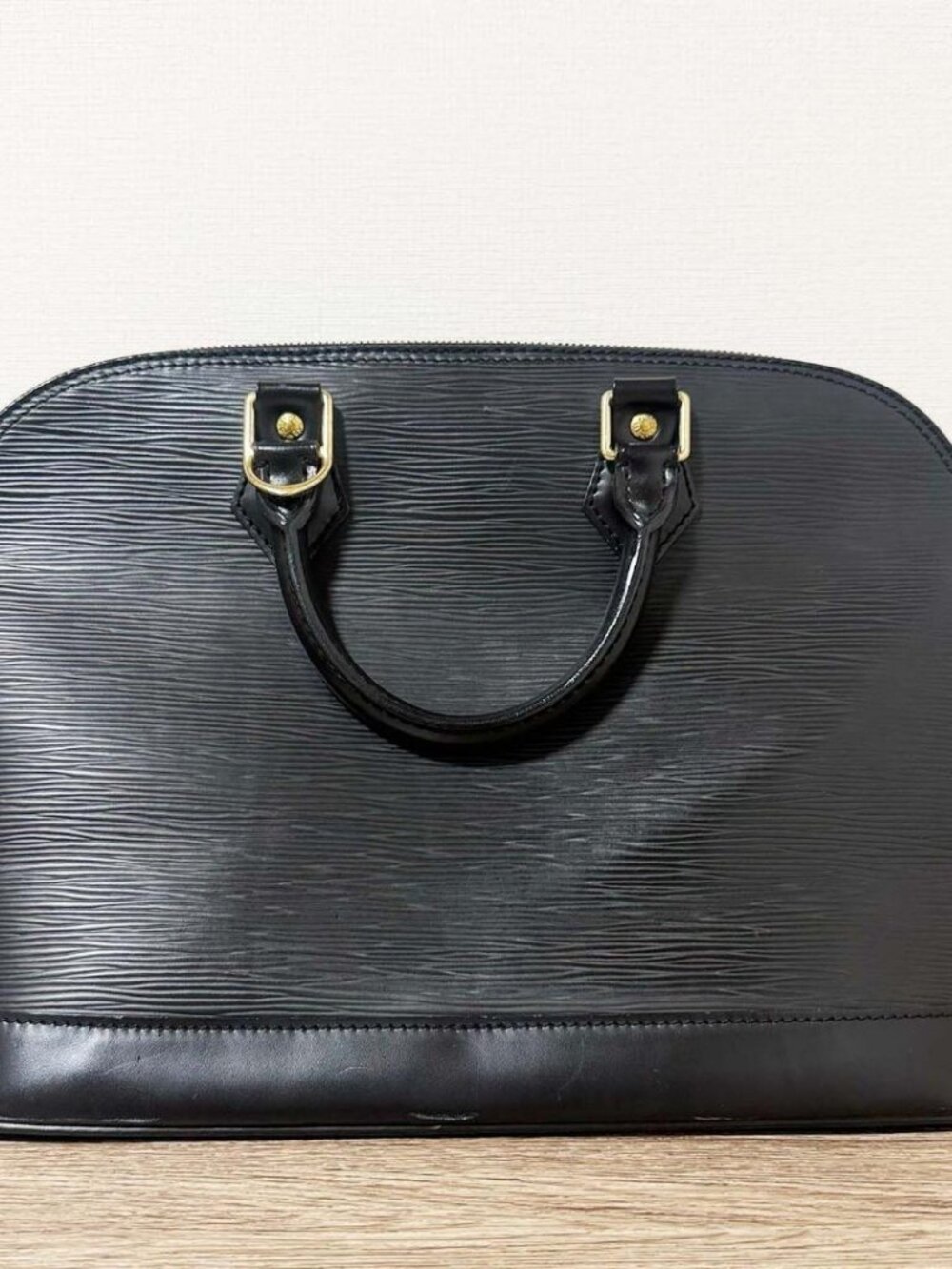 Louis Vuitton Epi Alma PM Handbag Noir Black Leather - Picture 8 of 13